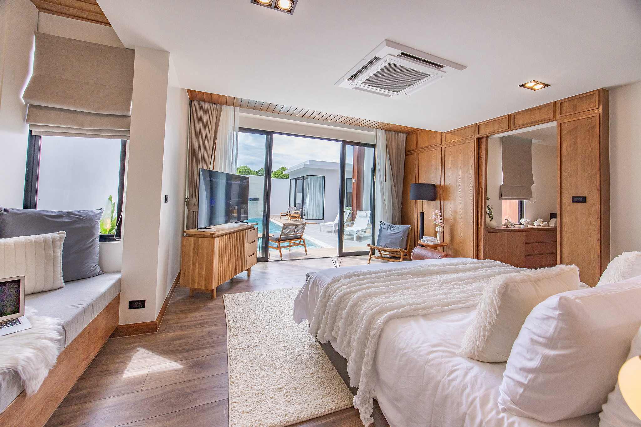Monetaria Villas 42